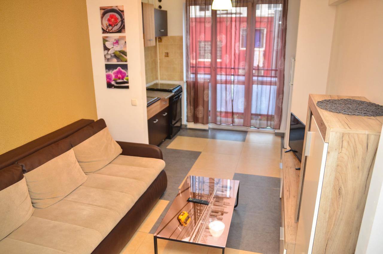 Cozy Apartments - Ясси Екстер'єр фото