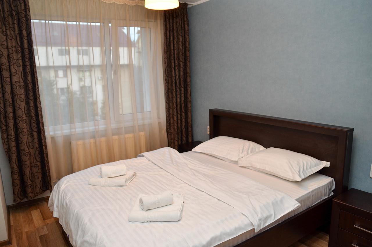 Cozy Apartments - Ясси Екстер'єр фото